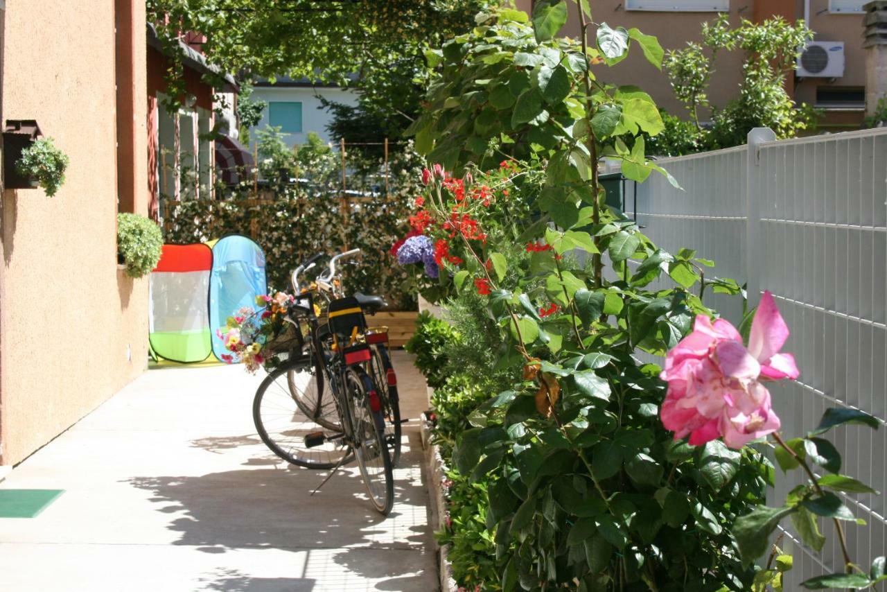 Casa Sangion Apartment Каорле Екстериор снимка